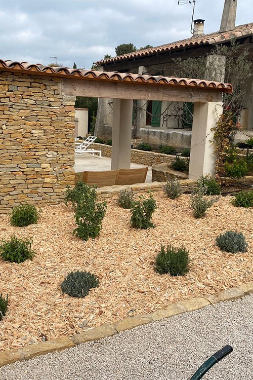 Le Castor des Pins : Votre expert jardinier paysagiste à Cuges-les-Pins